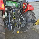 Tracteur CASE IH 100A Farmall avec chargeur frontal – Bild 6
